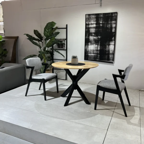 Round Wooden Dining Table | Black Legs | 5 to 6 Seater