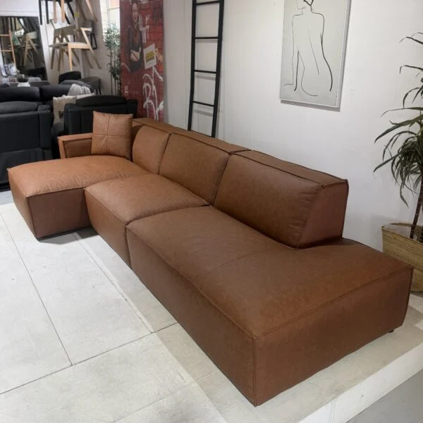 KITO Chase – Leather Sofa